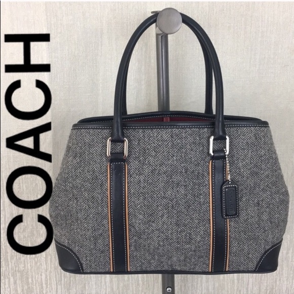 Coach Handbags - ⭐️ COACH ARM BAG 💯AUTHENTIC